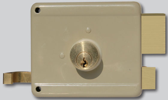 kopen Rim Door Lock Oem Finish Security Night Lock Lock Voldoen aan de eisen van de klant met ingebouwde strikplaat online vervaardiging